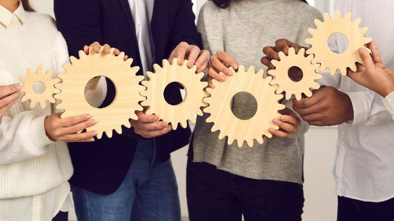 Senior or Specialist Worker Visa UK: Your Guide to Employment